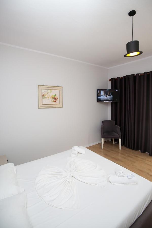 Skyhill Boutique Hotel Radhime Ngoại thất bức ảnh